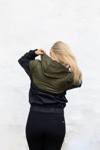 CAMA Women's windbreaker, army/black